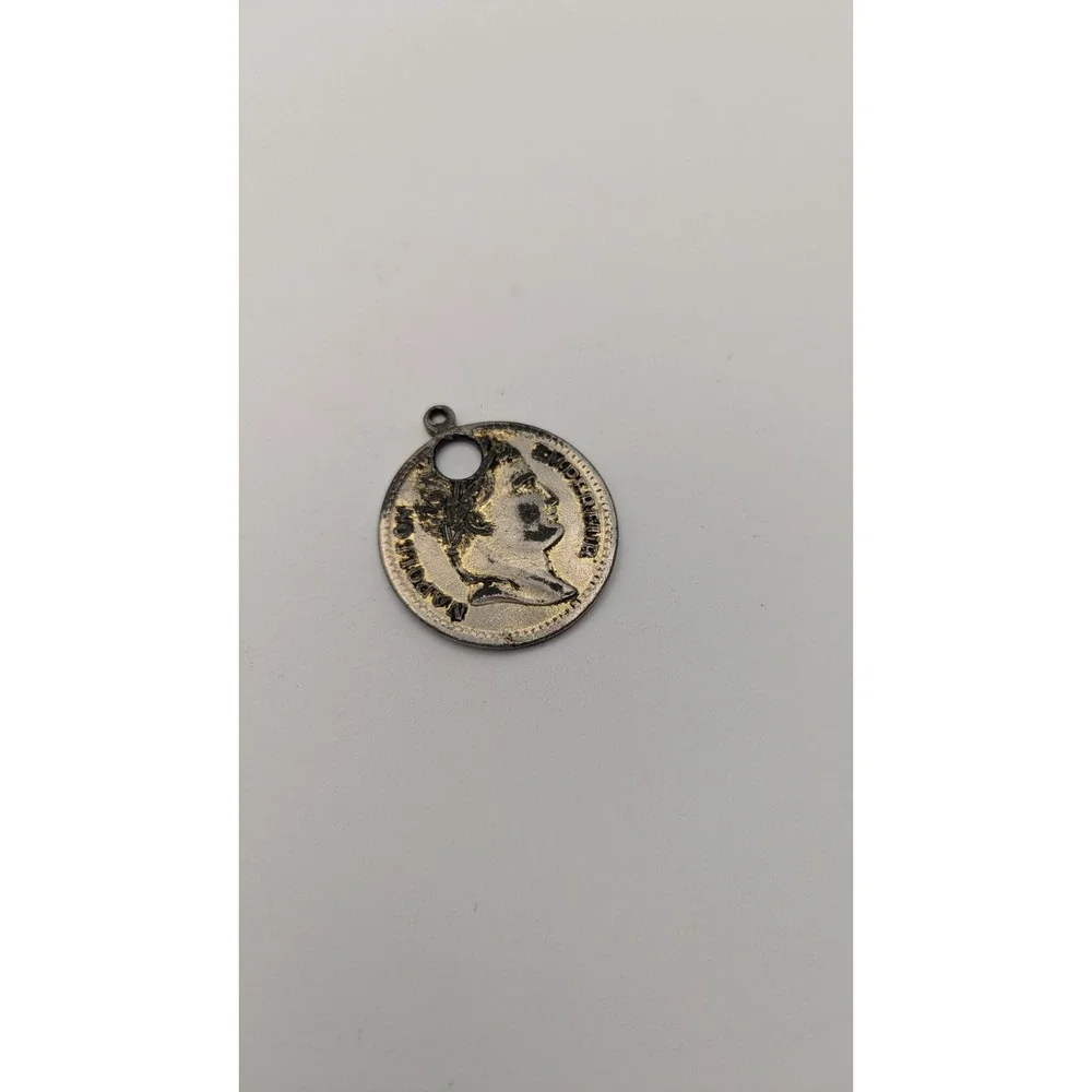 Napoleon Empereur Coin Pendant Charm‎ Antiqued Silver Tone Lion Crest Medallion